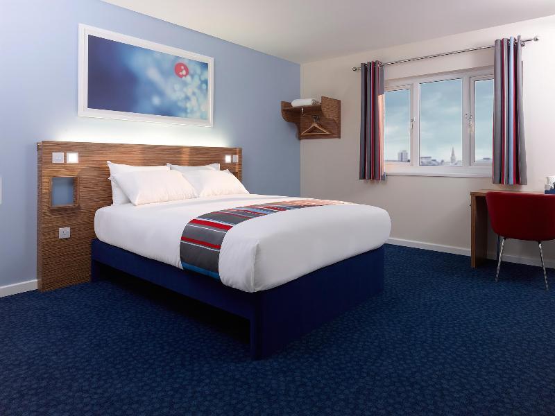 Travelodge London Raynes Park Eksteriør bilde